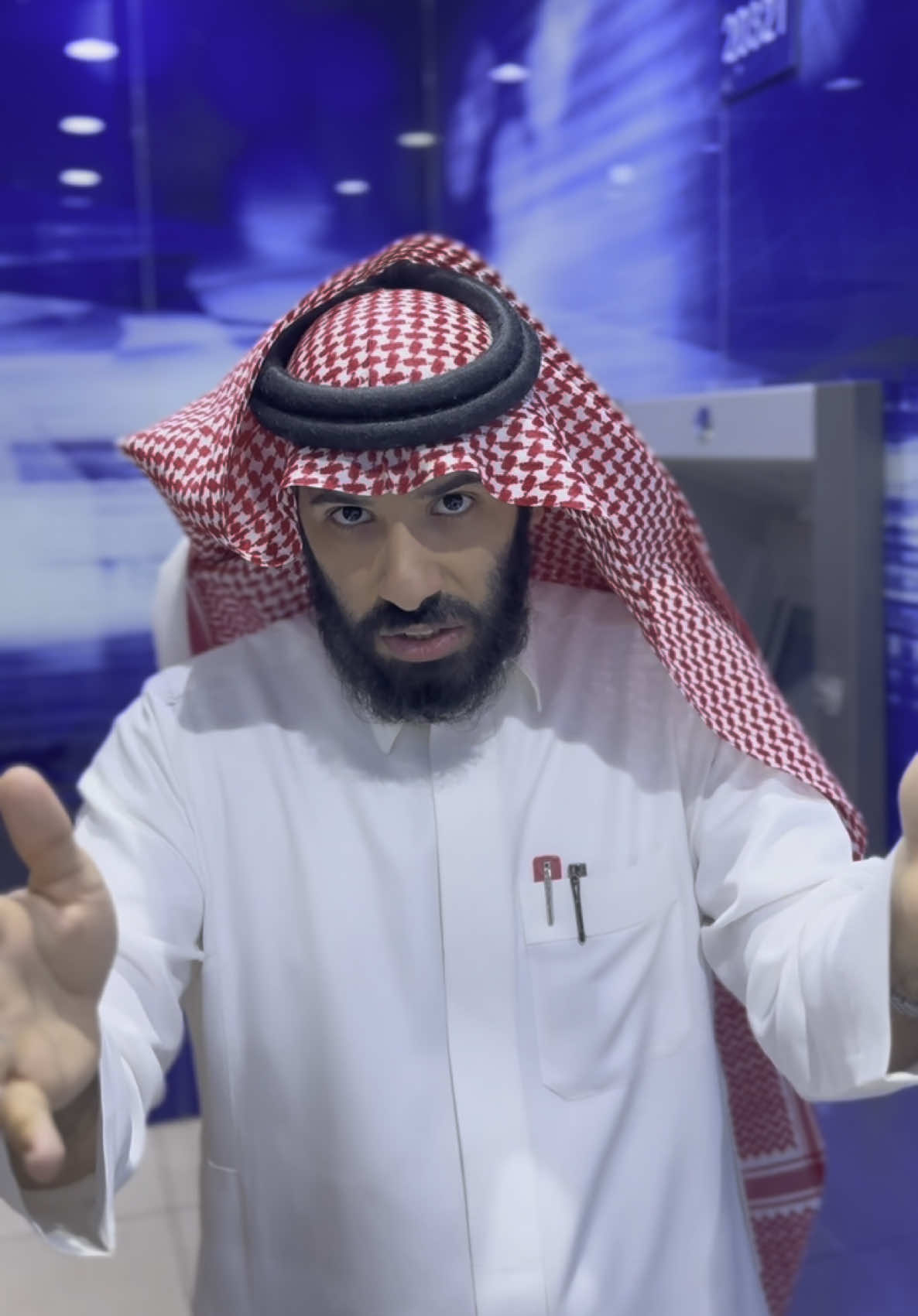 A post by @ii94a on TikTok caption: يا مدخن #طارق_العمري 