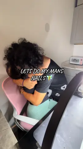 A post by @prettyndivinebeauty on TikTok caption: the commentary is a lil unhinged… oops #nailtok #nails #nailday #mensmanicure #nailsoftiktok #nailtech #watchmework #nailprocess #howtonails 