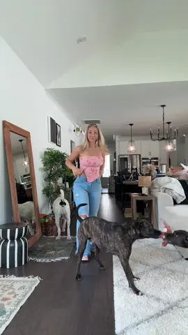 A post by @ashleyylreyy on TikTok caption: FEEL LIKE LIZZY MCGUIRE N THIS FIT:-)