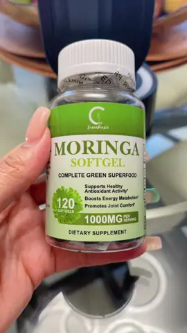 A post by @launica499 on TikTok caption: #moringa #tiktokshop #viraltiktok 