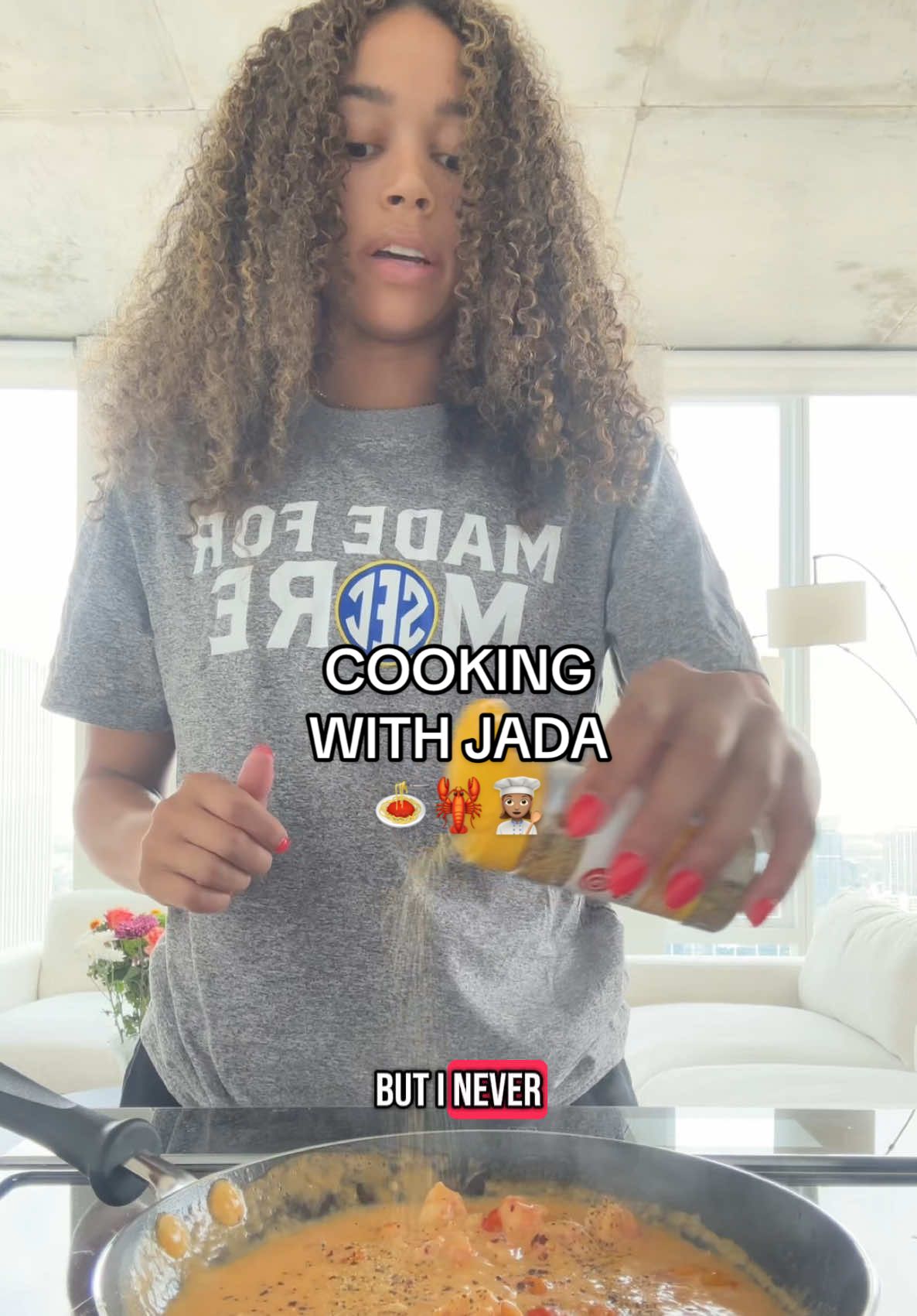A post by @brownjadaa on TikTok caption: Jus call me chef from now on😪👩🏽‍🍳 #fyp #cooking #collegebasketball #studentathlete #pasta #tutorial #traderjoes #mealideas #chef 