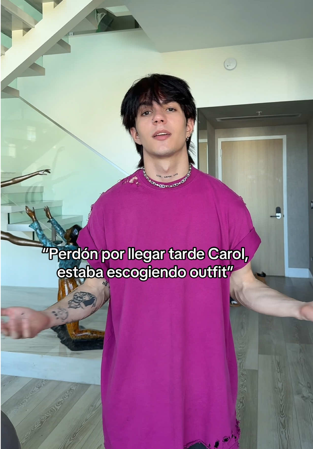 A post by @carlhoos_ on TikTok caption: 🫦