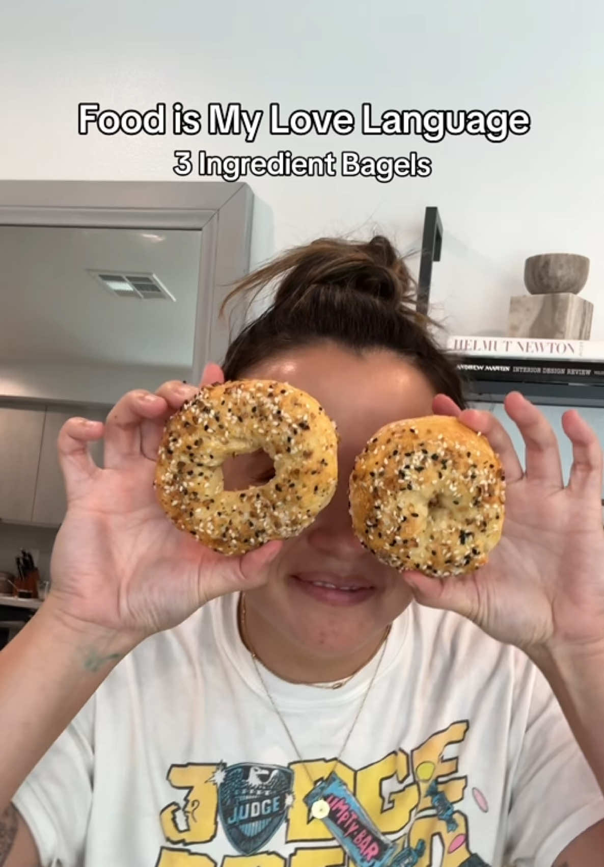 A post by @raelyn_cs on TikTok caption: 3 ingredient bagel that I’m definitely adding to my breakfast rotation 🙂‍↕️🥯 whats your go to bagel, everything bagel, jalapeño cheddar..?!? Ingredients:  - 1 cup all-purpose flour - 2 teaspoons baking powder - 1 cup plain Greek yogurt - ½ teaspoon salt  - 1 egg (lightly beaten; optional) - everything bagel seasoning, coarse salt (optional) Instructions:  - Preheat oven to 375 degrees F. Line a baking sheet and spray with olive oil.  - Add the flour, baking powder, yogurt, and salt (if using) to a bowl. Stir together with a fork to make a crumbly dough. Knead lightly with your hand a few times to bring it fully together and make sure that the flour and yogurt are evenly combined. - (Dough may be sticky, you can can coat your fingers and/or the bagels with a little flour as you work) - Divide dough into 4 equal portions. Form into balls. Roll into a tube about 8 inches long, and form a circle. Place onto the prepared baking pan. - Optional: Brush with egg and sprinkle with seasoning.  - Bake for 24-26 minutes, or until lightly golden brown. Remove and let cool.