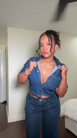 A post by @evelyngonz_ on TikTok caption: Just a girl that loves denim 👖shop the cart @Fashion Nova is now on tt shop 💥