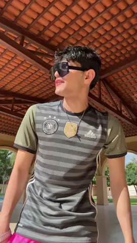 A post by @_jg.castillo on TikTok caption: Si sale razaaaa #fyp #parati #tiktok 