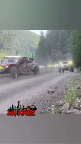 A post by @wa_kingz_offroad on TikTok caption: la pura polvadera 👌😂 . . . . . . #rutaswashington #ruta #offroading #wakingz #pnw #canam #polaris 