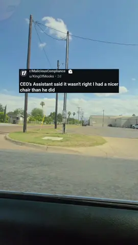 A post by @rslashreddit_ on TikTok caption: CEO's Assistant said it wasn't right I had a nicer chair than he did u/KingOfMooks #rslashreddit_ 