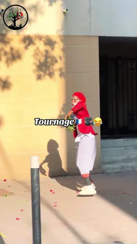 A post by @hakime224lambassadeurr on TikTok caption: En mode tournage 🎥😂😂🏃🏾‍➡️#france🇫🇷 #comedia #viral_video #😂😂😂 