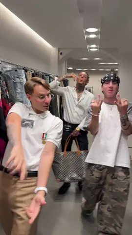 A post by @patriziomorellato_ on TikTok caption: Outfit Check ✅ @MAMBOLOSCO @PRINCIPE DEL MISSISSIPPI XVIII 