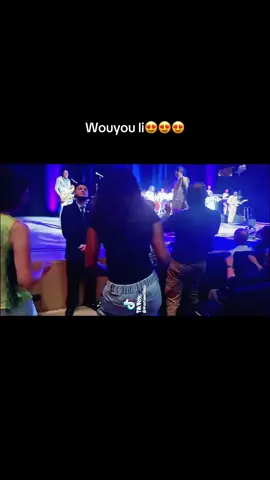 A post by @roxtagal.8 on TikTok caption: #senegalaisetiktok #galsen_tiktok #cejour #viralditiktok 