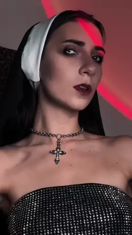 A post by @iamthegogoat on TikTok caption: sister eden takes manhattan #thebandghost #skeletour #skeletour2025 #ghostbc 