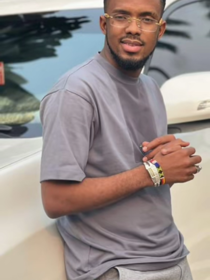 A post by @aikouyatekouyate6 on TikTok caption: #cejour-là 