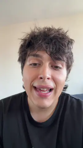 A post by @kappahhh4 on TikTok caption: Los fans de android son dignos de estudio eh 