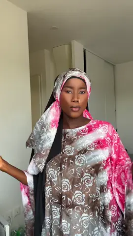 A post by @awah___3 on TikTok caption: #soninkara🇸🇳🇲🇱🇲🇷🇬🇲🇬🇳 #soninkelesplusbelle #soninkara💫tiktok #soninke #soninke_et_fier 