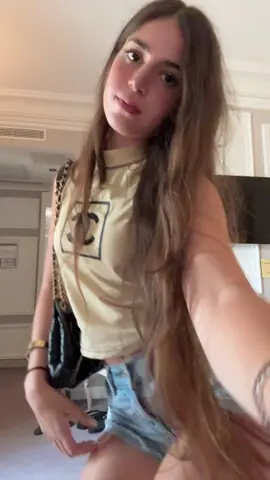 A post by @ema_bb0 on TikTok