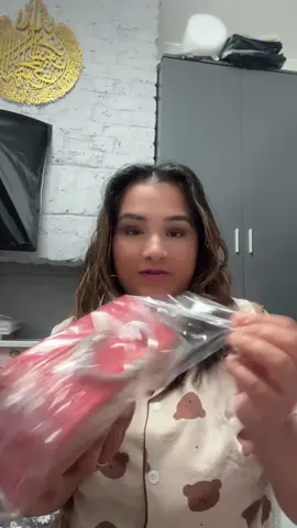 A post by @tiac09 on TikTok caption: #unboxing 