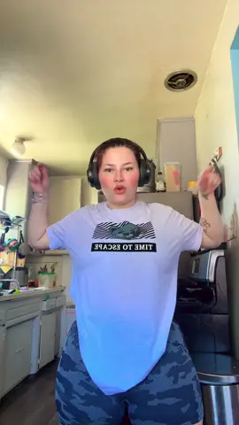 A post by @paolalooez5 on TikTok