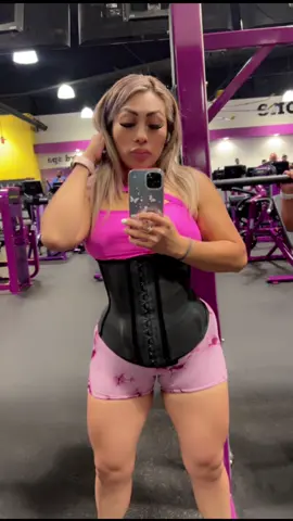 A post by @yadissz on TikTok caption: #GymTok #gymrat #gymmotivation #GymLife 