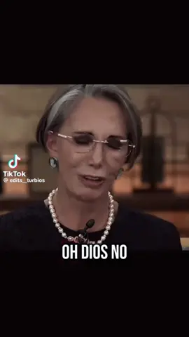 A post by @yadissz on TikTok caption: #laguera #sadstory #fyp #cantasinllorar #recuerdos #chellenge #aprovechando #sinlagrimas #arrolladorabandalimon #florindameza #contenido #fyppppppppppppppppppppppp 😘😪