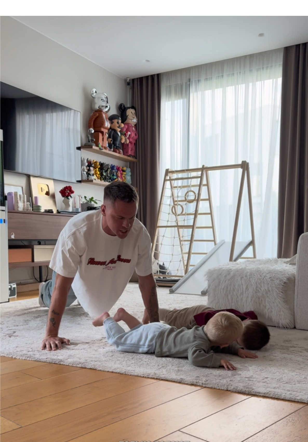 A post by @dimasblog on TikTok caption: Формируем важные вещи в жизни детей 😄💪🏼