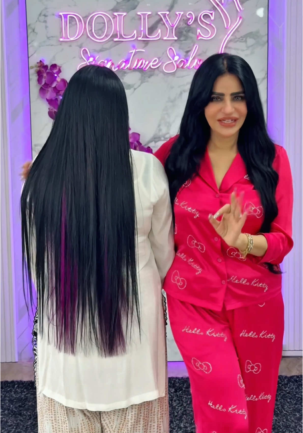 A post by @dollyofficiall on TikTok caption: 6-D real human hair extensions 💇🏼‍♀️ #dolly #foryou #trending @Dolly’s Signature MM Alam road Lahore 