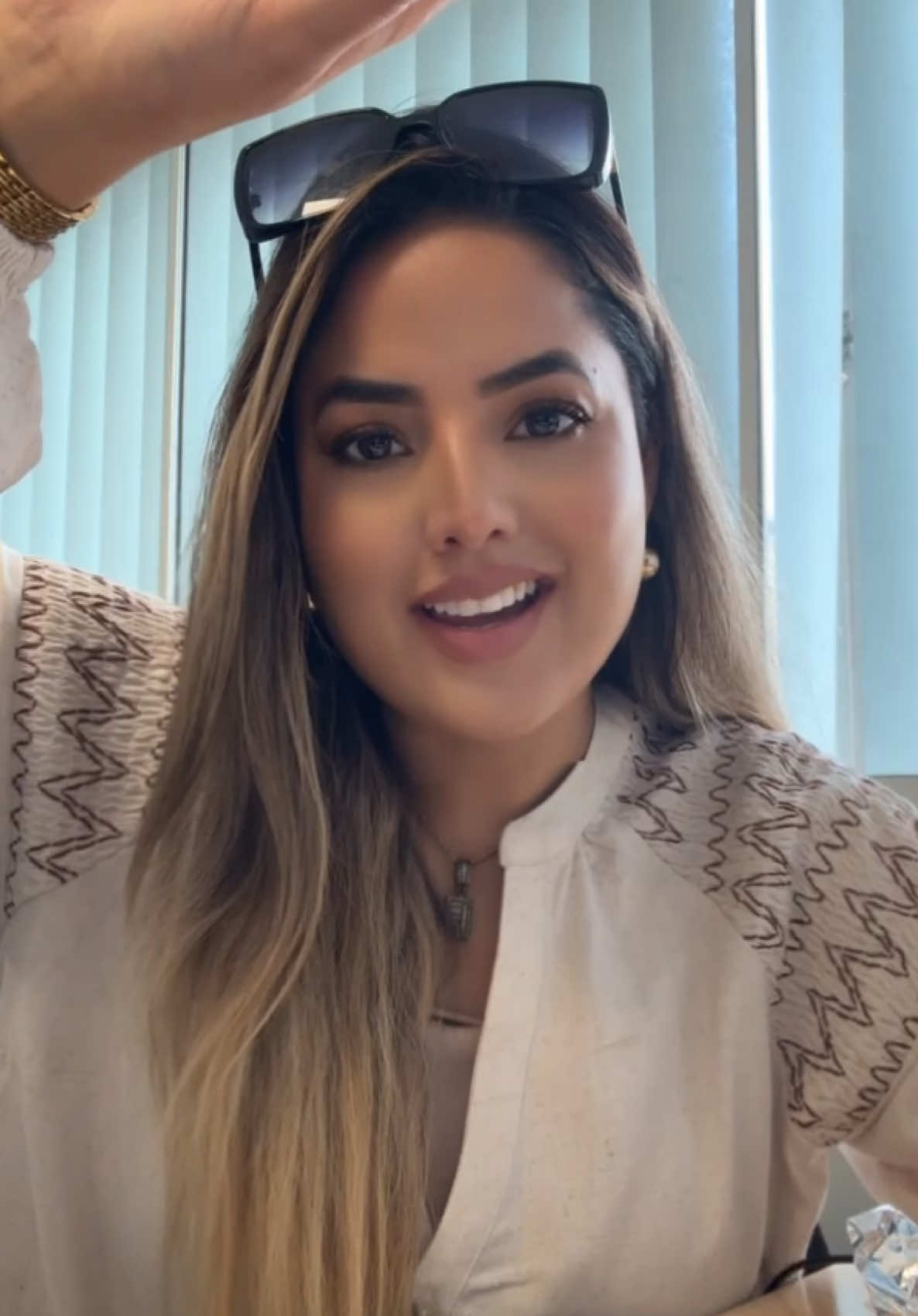 A post by @fizabash_official on TikTok caption: Crunchy 🥐☕️#work #breakfast #coffee #mindsetmotivation #f 