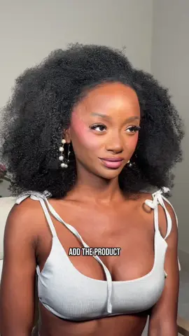 A post by @amandaupnext on TikTok caption: Nothing beats a half wig @OQHAIR it’s like a topping for your head very thick and quick #fy 