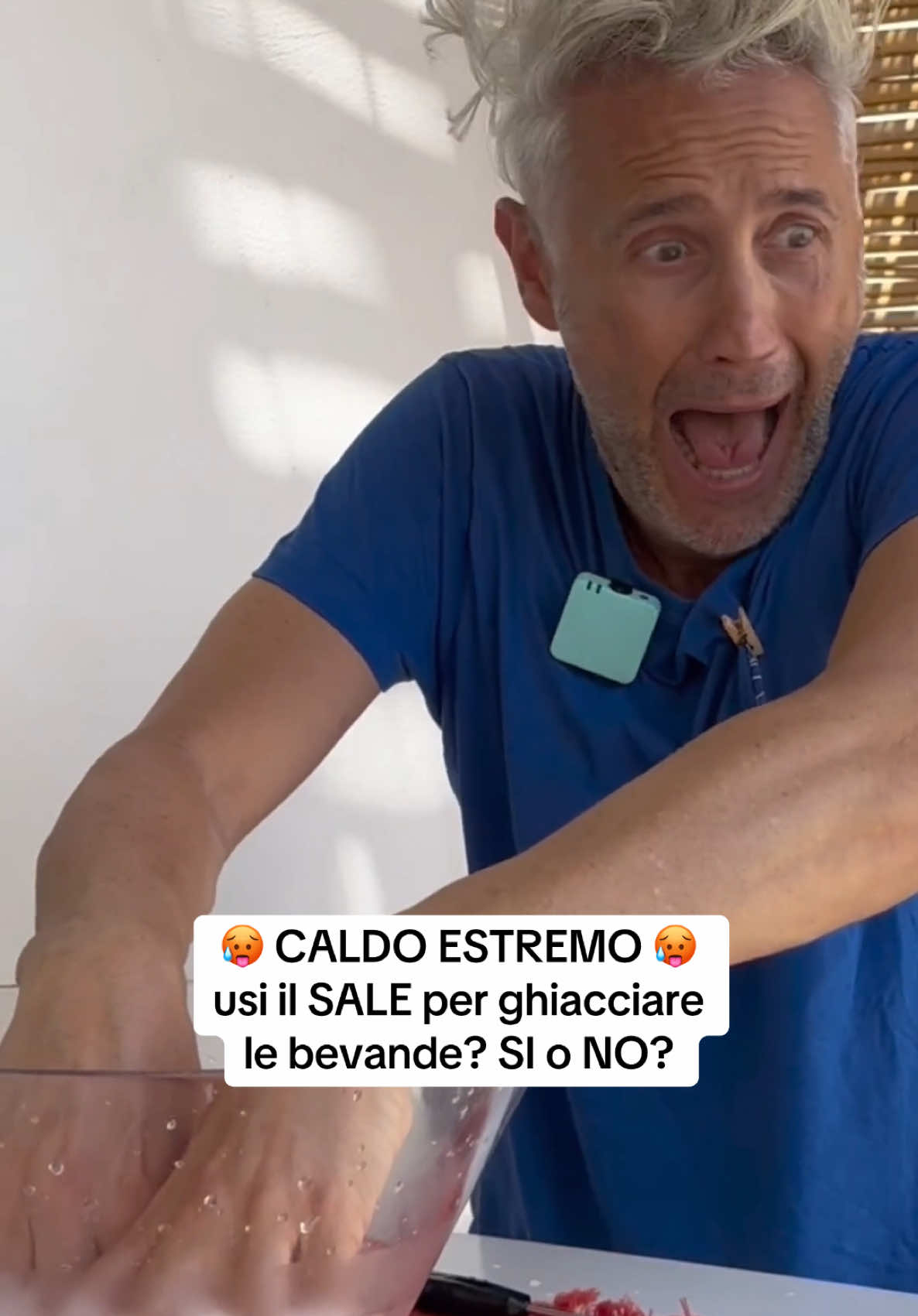 A post by @lafisicachecipiace on TikTok caption: Come raffreddare in pochi minuti le bevande? È una questione di fisica #lafisicachecipiace #fisica #lafisicachecipiacekids #scuola #vincenzoschettini