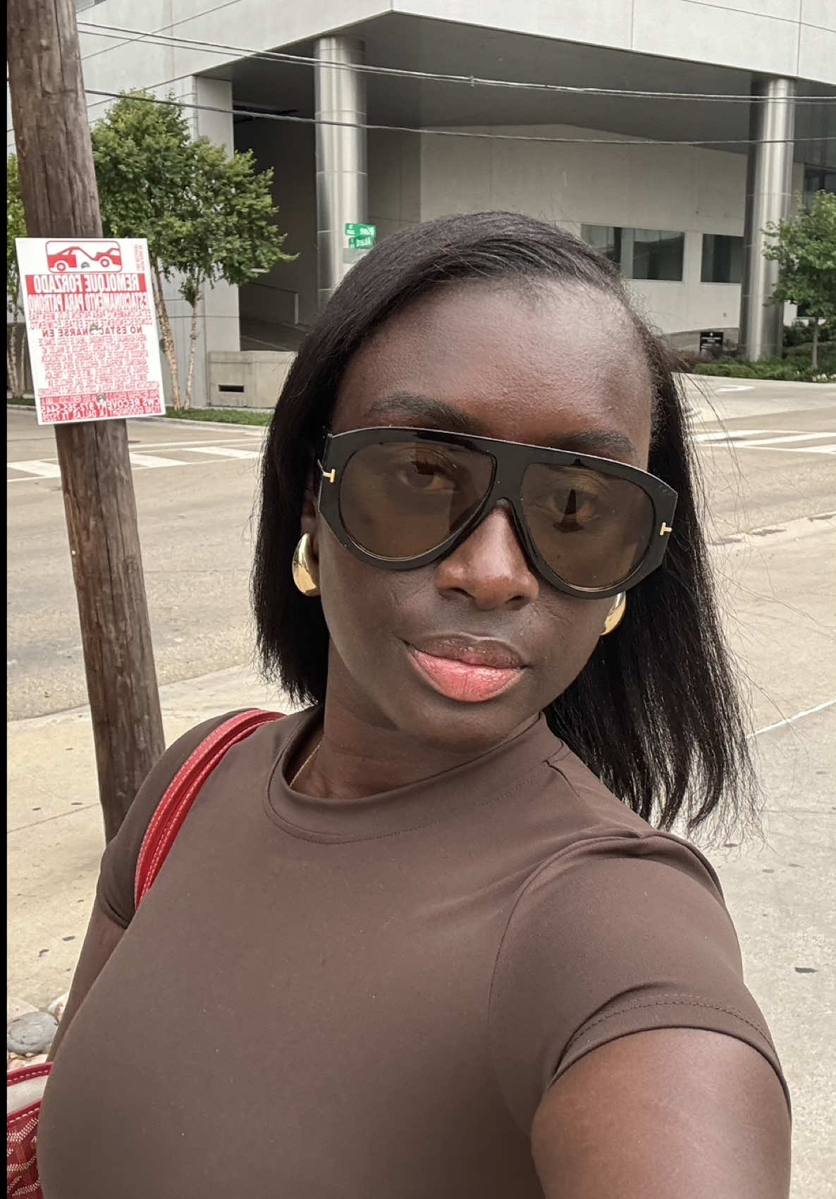 A post by @ on TikTok caption: I booked a silk press at the Drybar…  It was $55, same day appointment, no breakage and my curls still bounced back. #silkpress #4chair #4chaircare #fatou #drybar #washday #washdayroutine #hair #hairday #curlyhair 