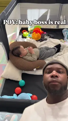 A post by @sonny_spam05 on TikTok caption: #devinelapersonne Je lui file tout mes projets 😂