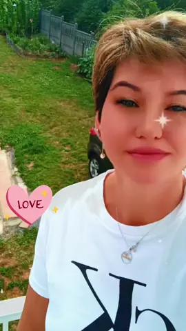 A post by @stelua33 on TikTok caption: #O seara frumoasa #vara🌞♣️💯🎩❤️♦️ 