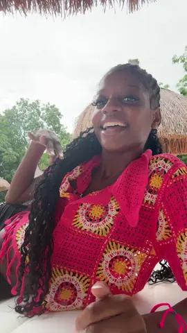 A post by @amourkelis101 on TikTok caption: Braids just dropping everywhere 🤣😥 #fyp #foryou #braids 