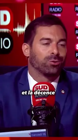 A post by @julienodoul on TikTok caption: Les clowns de LFI feraient mieux de se taire ! 🤡