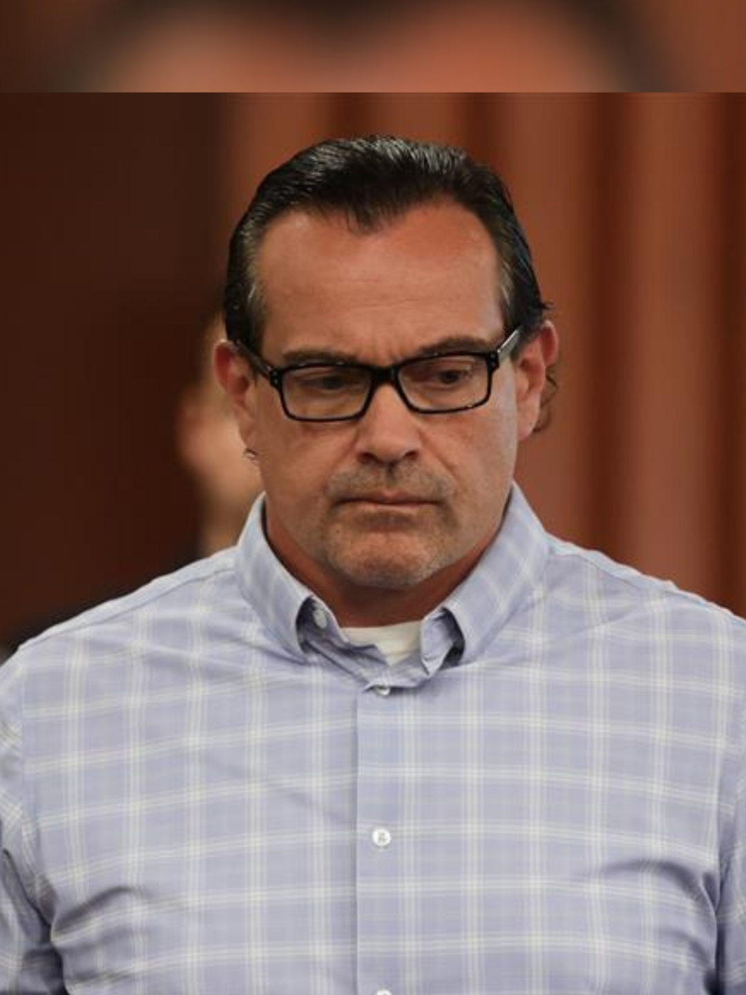 A post by @courttvlive on TikTok caption: “You’re a complete joke.” #SteveGoncalves adjusted the podium to directly face #BryanKohberger, his daughter’s murderer, before delivering a scathing victim impact statement. #CourtTV What do YOU think? #truecrime #courtcase #truecrimestory #courttvtiktok #crime #courtroom #courtroomdrama #crimestory #court #truecrimetok #sentencing #idaho4 #idahocollegestudents #Kohberger #KayleeGoncalves #XanaKernodle #EthanChapin #MadisonMogen
