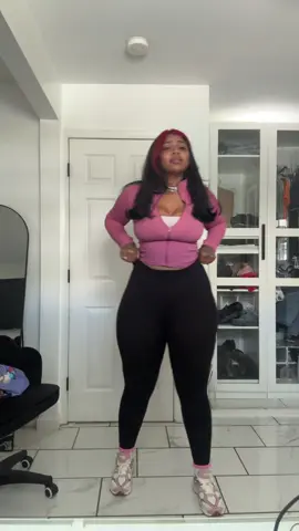 A post by @maryelee24 on TikTok