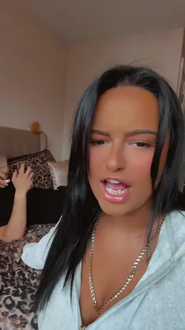 A post by @ on TikTok caption: #foruyou #foryoupagе 