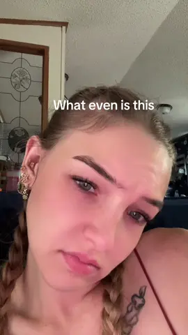 A post by @chickynoodsoup on TikTok caption: Genuinely curious #jessiemurph 