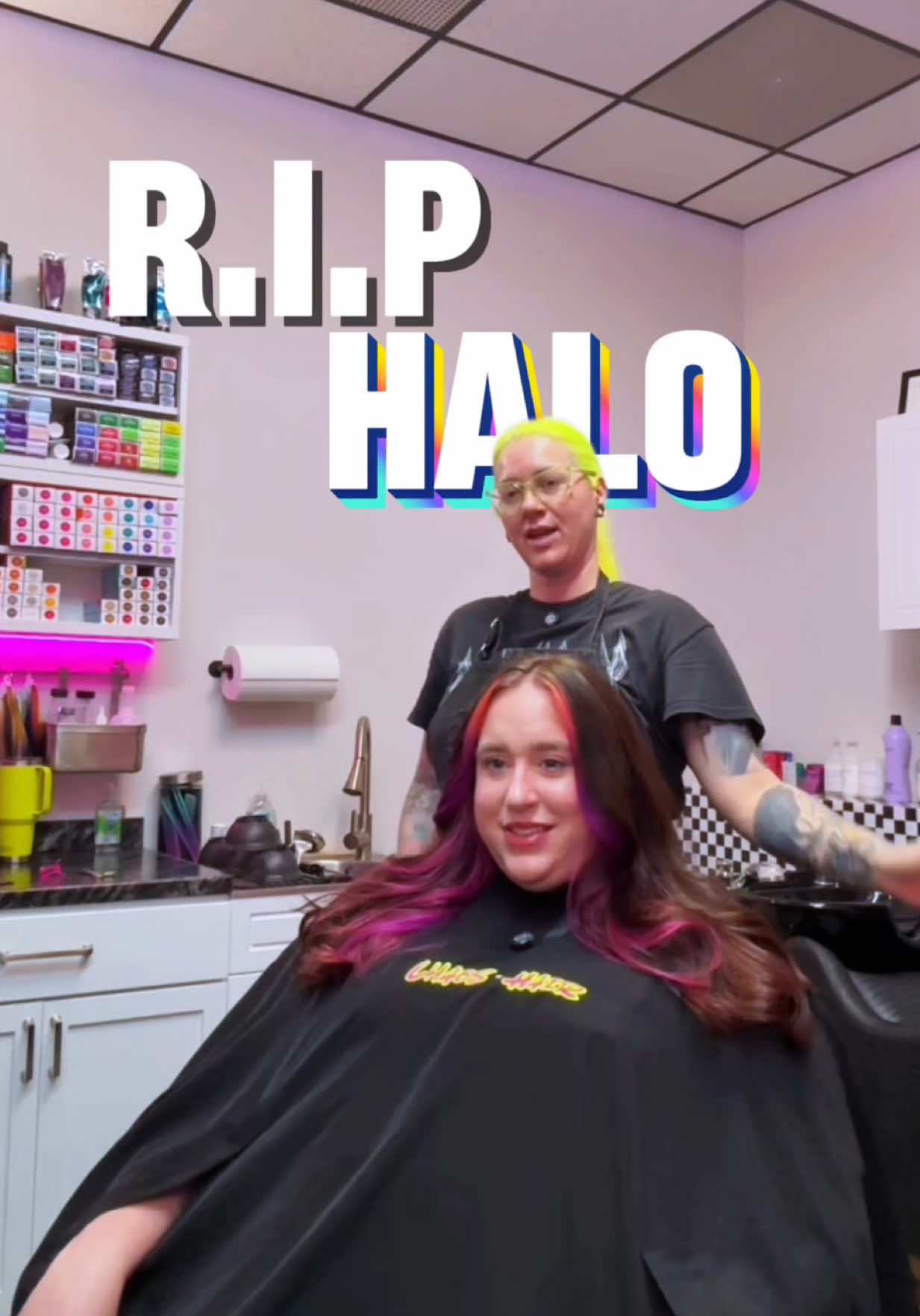 A post by @cryistalchaos on TikTok caption: Video Length- 7:47. Tea starts at the 4min mark. If you’re not a hairstylist it probably won’t interest you.  Custom capes are linked and from @thebrandedsalon  Of course we used @Olaplex to main the health and shine.  #indyhairstylist #indyhair #indianapolishairstylist #olaplex #hairtoks #hairstylistsoftiktok #halohaircolor #haircolorformula 