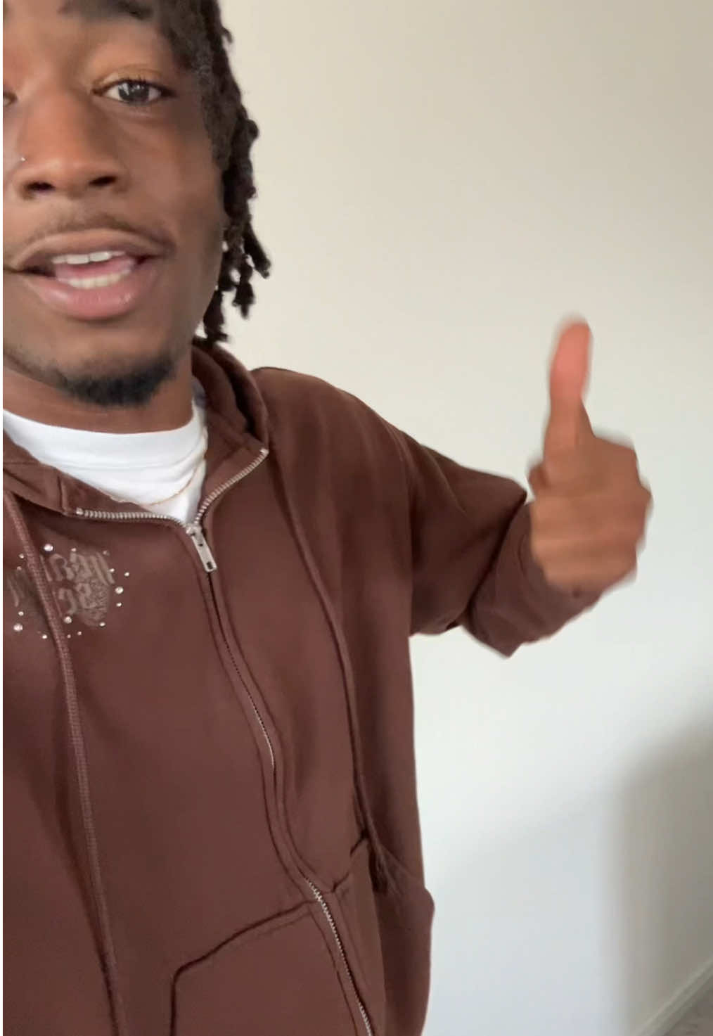 A post by @jibarone on TikTok caption: Acting like her 💩 don’t stink 😂#viral 