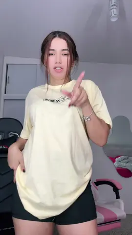 A post by @marivicmanaress on TikTok caption: Iba llegando destruida😫