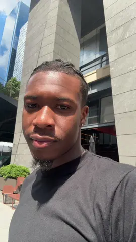 A post by @willzeddy on TikTok caption: wtf..