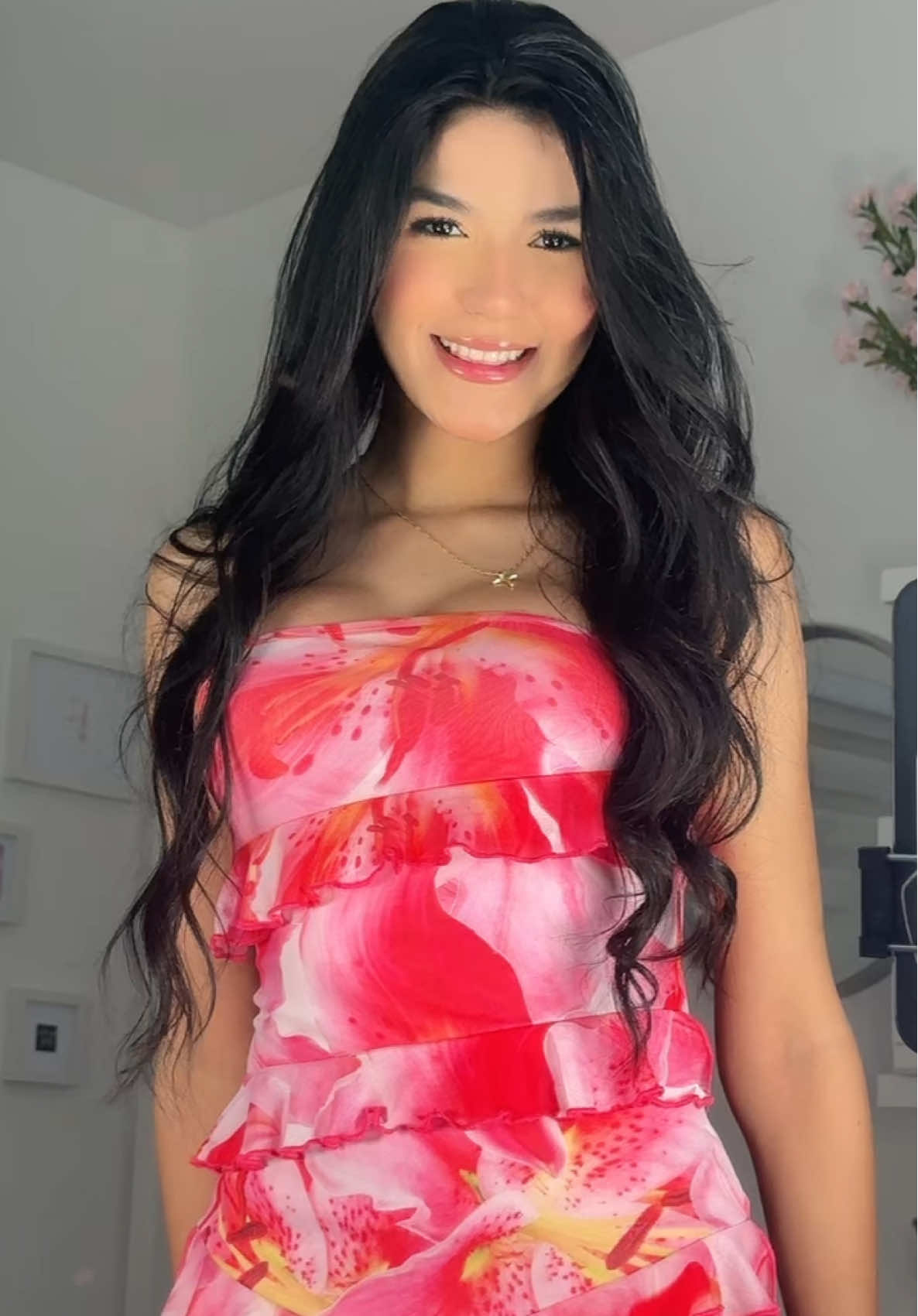 A post by @marymanaresf on TikTok caption: Hagan este trend conmigo, veré sus duos🫣🩷 #fyp #xybca #soyviral 