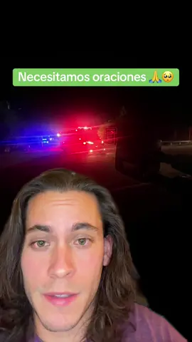 A post by @carlos_eduardo_espina on TikTok caption: Yo sé que es tarde pero pido las oraciones de todos 🙏🥺