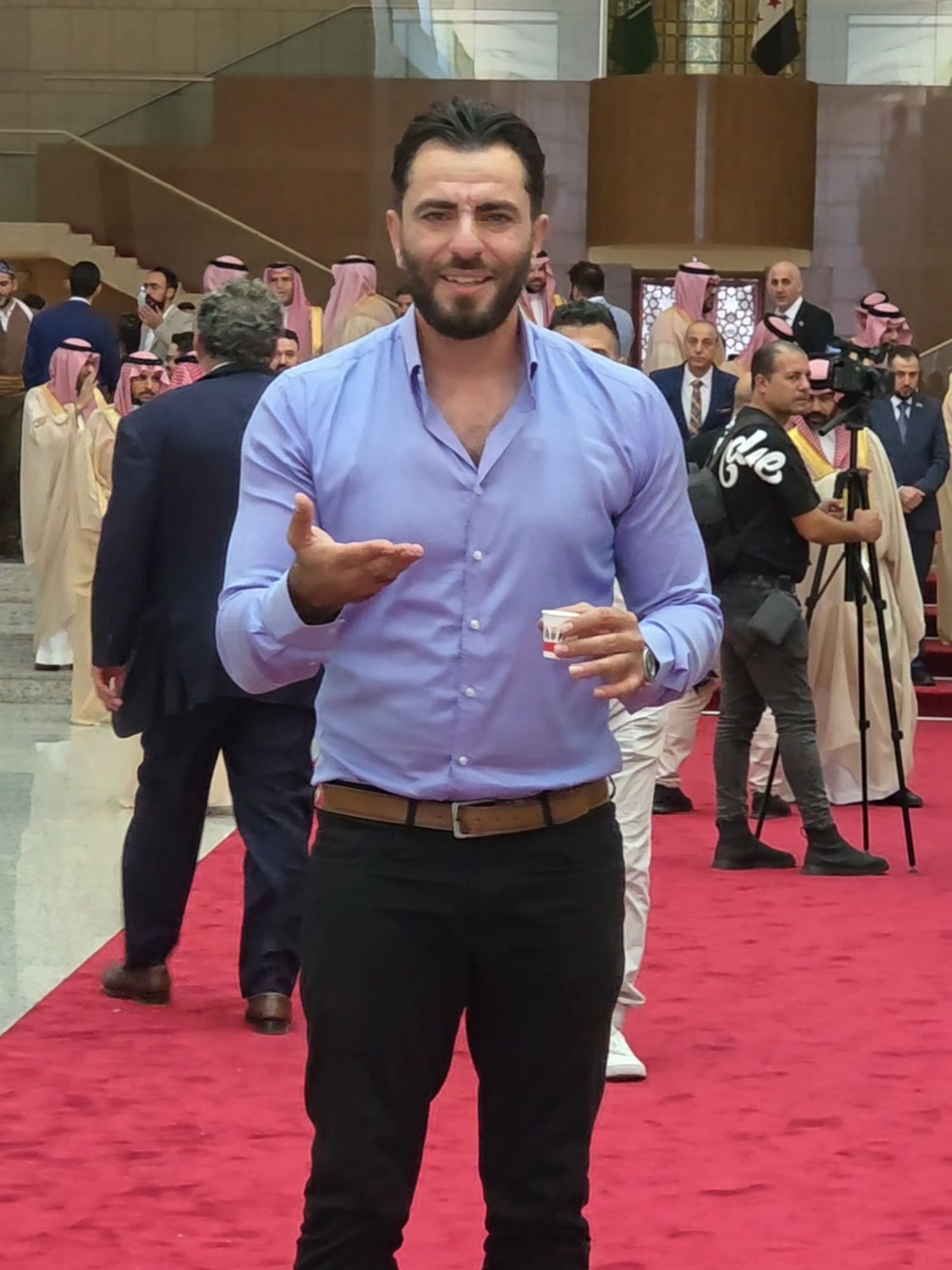 A post by @jamil_alhasan on TikTok caption: 6 مليار دولار إستثمارات ضمن 44 إتفاقية مع 130 رجل أعمال سعودي في سوريا