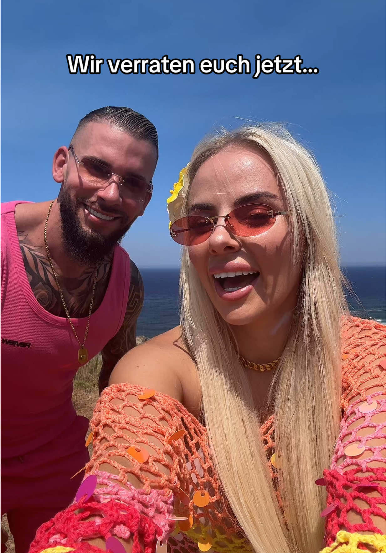 A post by @marie_tammo on TikTok caption: So so so schön hier🇬🇷❤️!!! #viral #fürdich #foryoupage #fy #fyp #couplelove #holidays 