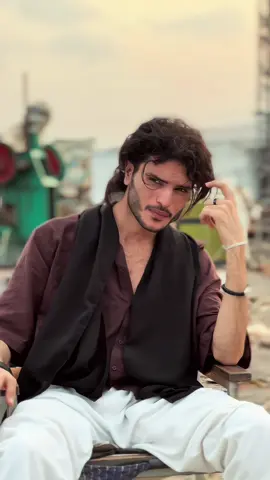 A post by @m_afnanmargun on TikTok caption: Mujhe akele rehna pasand hai 🔥😈#karkslomoking #afnanmargun #foryou #foryoupage #viralvideo 