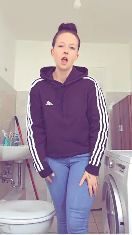 A post by @_loyal_kontra_k on TikTok caption: #Foryou #foryoufage #mommy #alleinerziehend #ostdeutschland #sommer2025🌸🌸🌸 #🇩🇪 