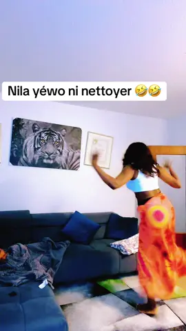 A post by @roxtagal.8 on TikTok caption: #senegalaisetiktok #galsen_tiktok #cejour #CapCut #livehighlights 