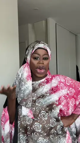 A post by @awah___3 on TikTok caption: Laisser mon chanteur préférer tranquille 🤣❤️@Baleme kandji bonco #soninkara🇸🇳🇲🇱🇲🇷🇬🇲🇬🇳 #soninkelesplusbelle #soninkara💫tiktok #soninke #soninke_et_fier 