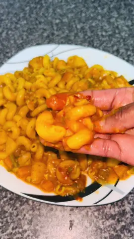 A post by @halimo9128 on TikTok caption: #video gaan haloo share gareyo inta baasto makarooniga jecel